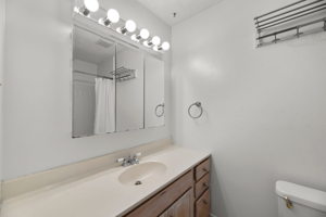  Photo 31