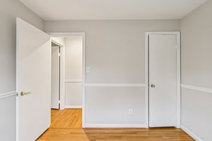 Bailey Ln-S2002-032.jpg