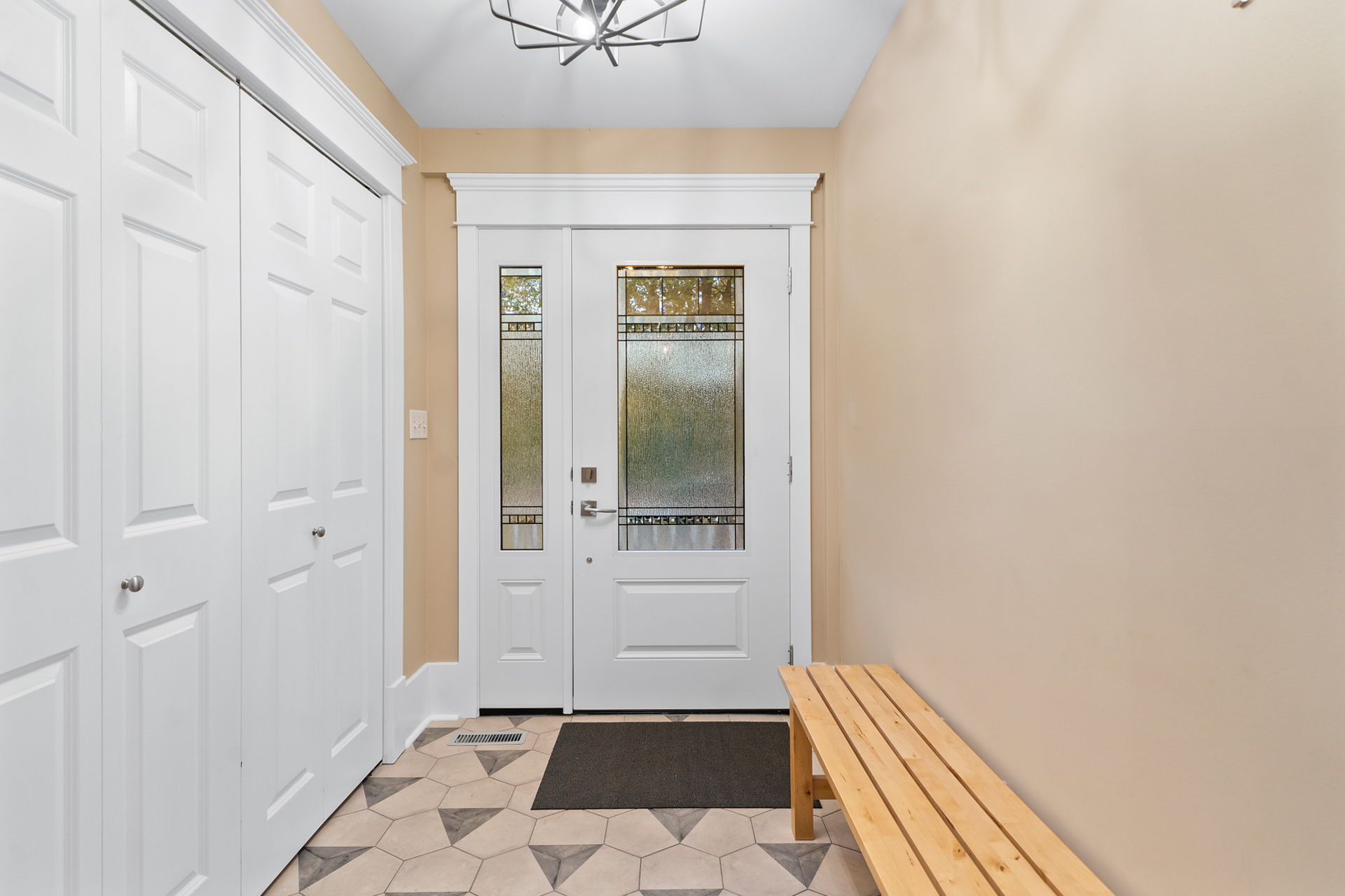 927 University Dr, Saskatoon, SK S7N 0J9, Canada Photo 4