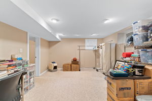 927 University Dr, Saskatoon, SK S7N 0J9, Canada Photo 42