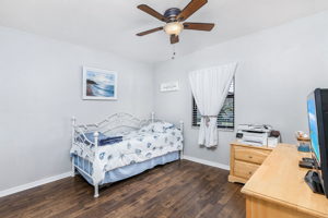 9270 Lake Park Dr, Fort Myers, FL 33919, USA Photo 4