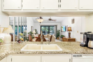 9270 Lake Park Dr, Fort Myers, FL 33919, USA Photo 9