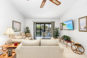 9270 Lake Park Dr, Fort Myers, FL 33919, USA Photo 13