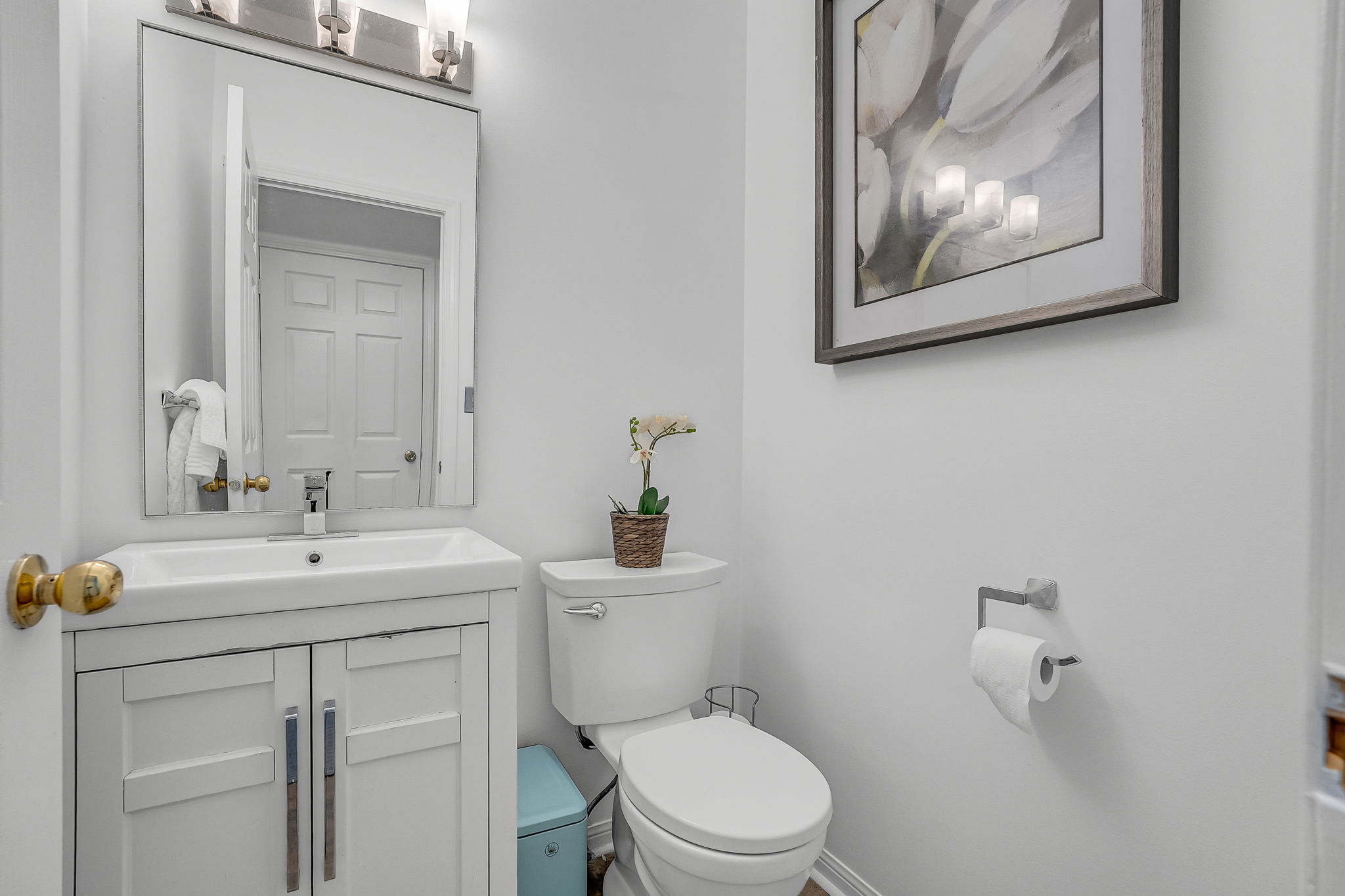 26-powder room1