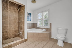 38-primary ensuite2