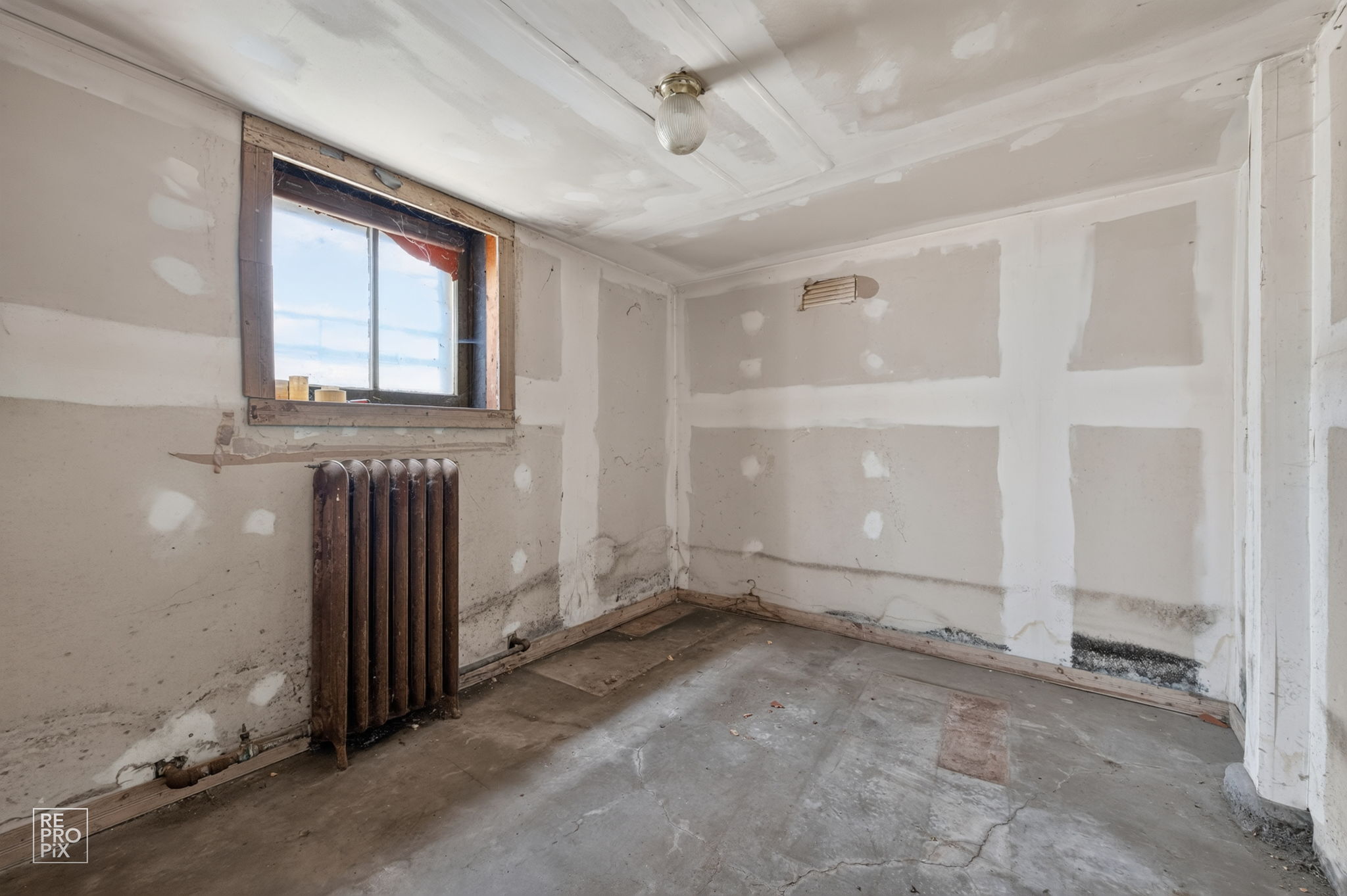 928 N Parkside Ave, Chicago, IL 60651_011