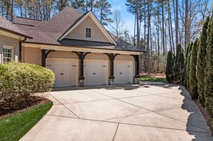 928 Oak Creek Rd, Raleigh, NC 27615, USA Photo 15