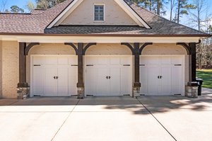 928 Oak Creek Rd, Raleigh, NC 27615, USA Photo 16