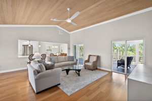 Living Room 2 of 5