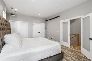 Western Ave-S2205-031.jpg