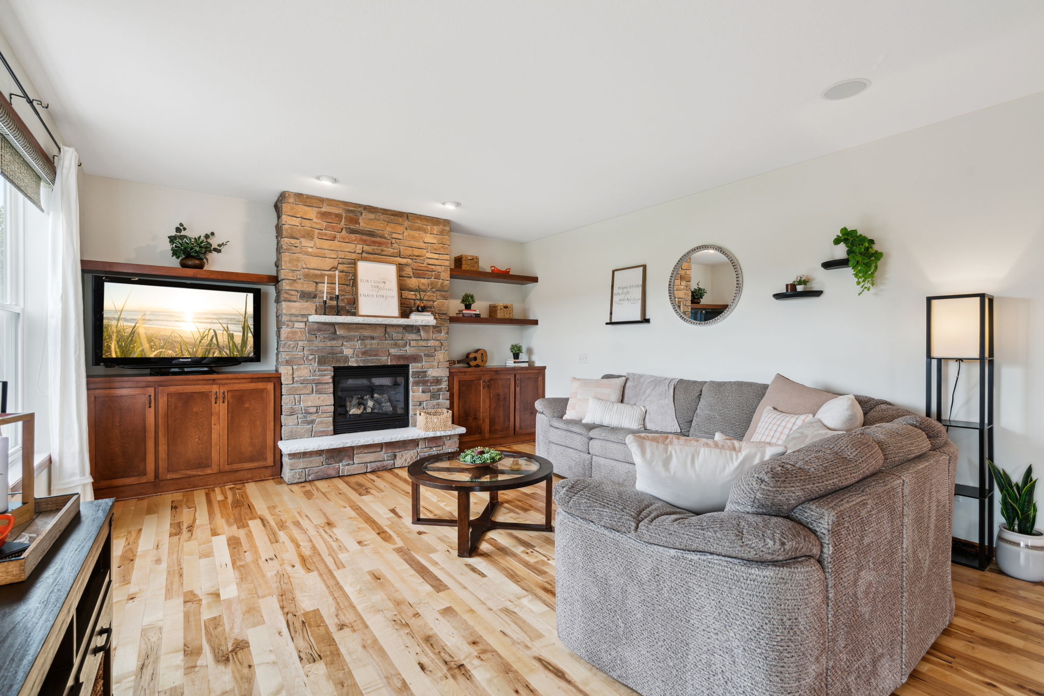 13_Interior