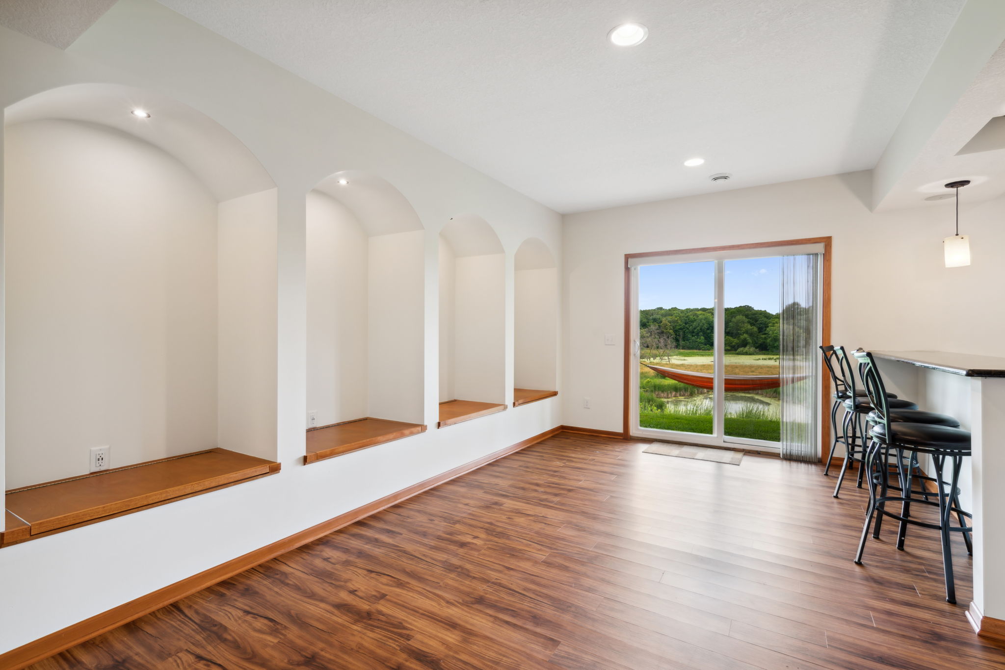 28_Interior