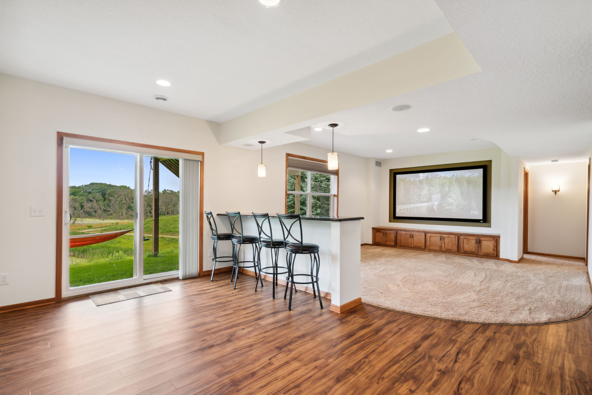 27_Interior