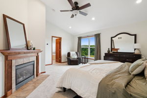 16_Interior
