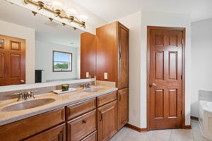 17_Interior