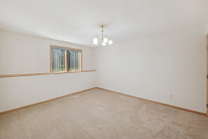 All bedrooms have new carpet