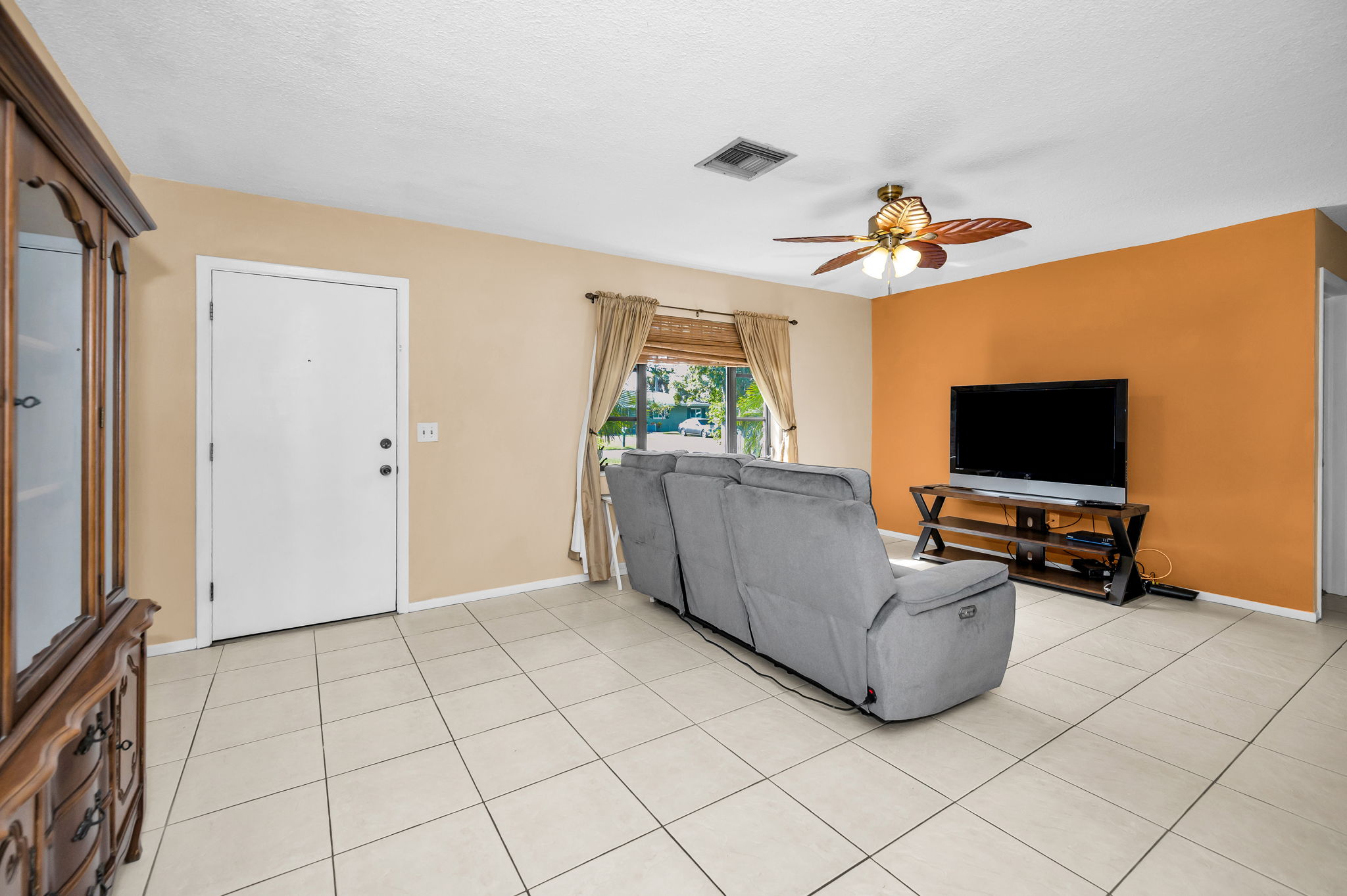Living Room2