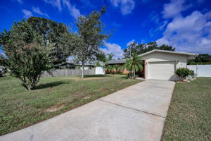 Front Exterior7
