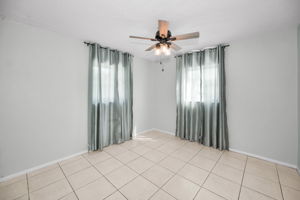 Primary Bedroom1a