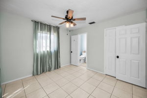 Primary Bedroom1b