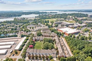 929 Central Park Cir, Davidson, NC 28036, USA Photo 40