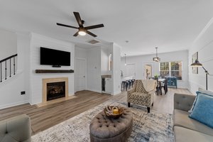 929 Central Park Cir, Davidson, NC 28036, USA Photo 63