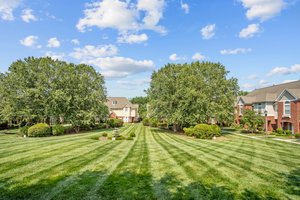 929 Central Park Cir, Davidson, NC 28036, USA Photo 32