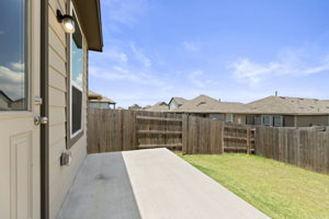 929 Eves Necklace Dr., Mustang Ridge, TX 78610, USA Photo 25