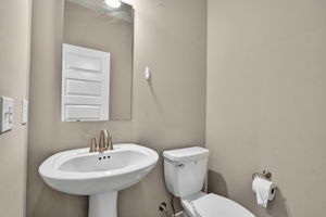  Photo 30