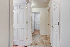  Photo 32