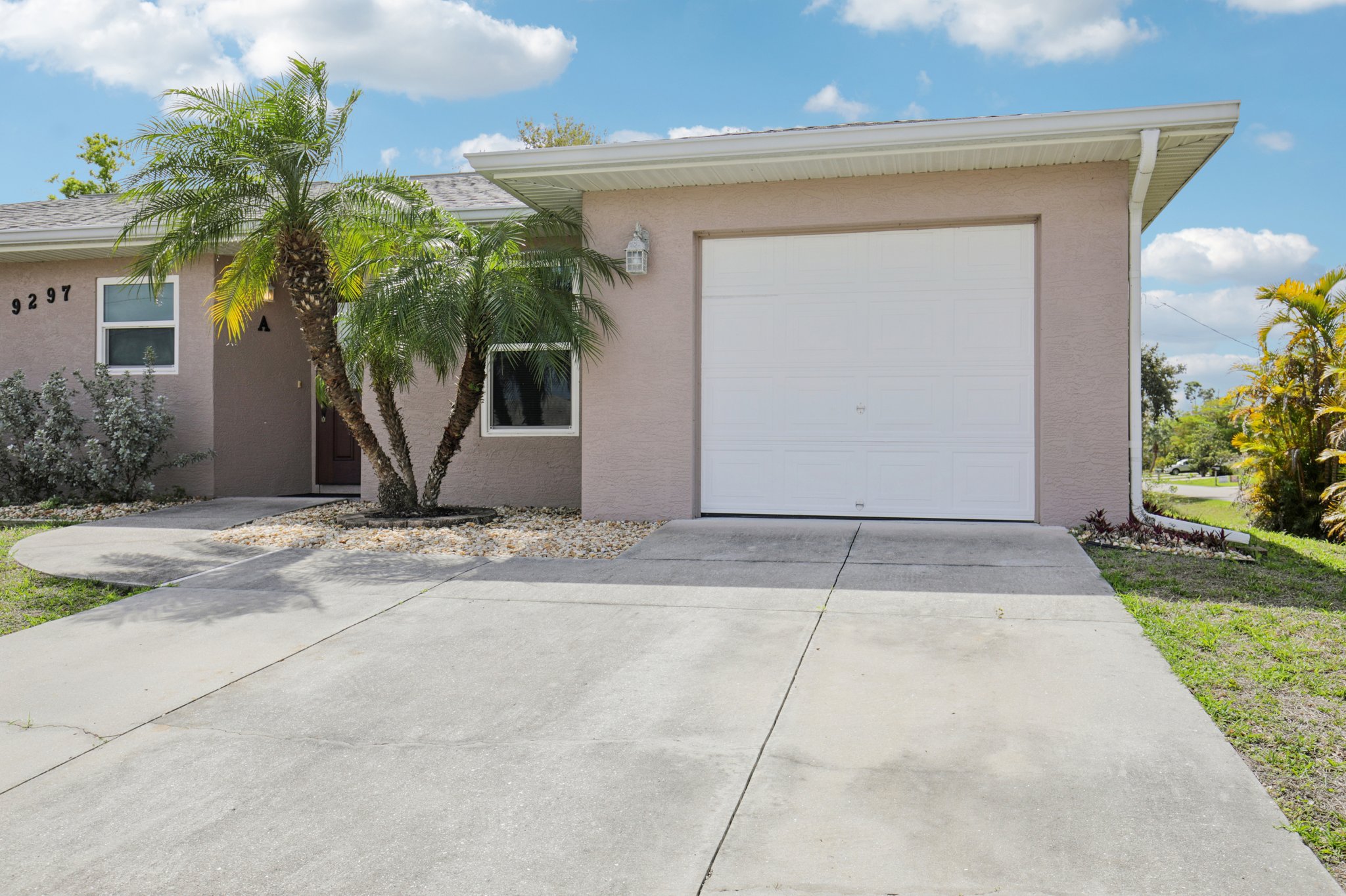 Anita Ave-S1303-004.jpg