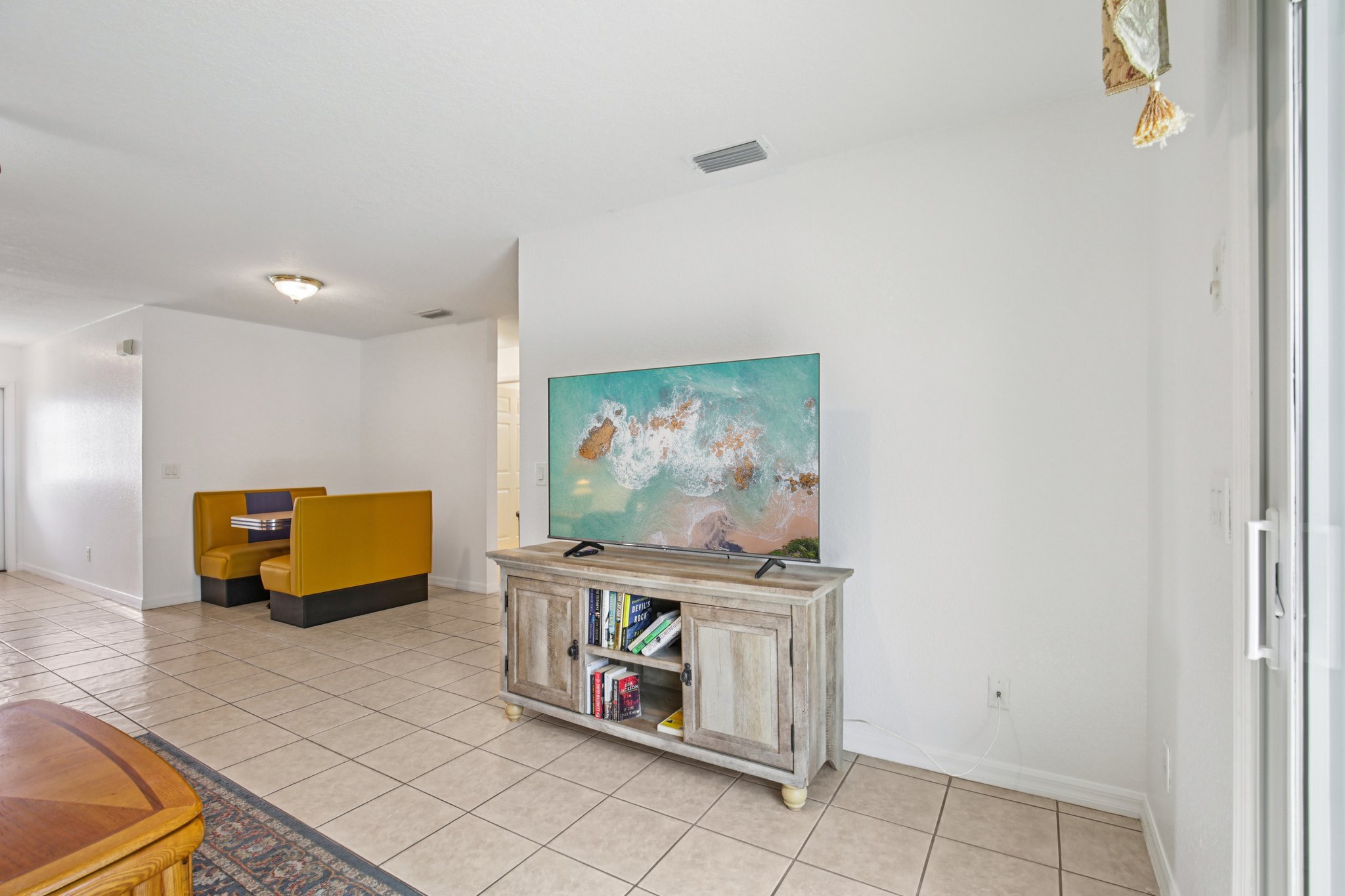 Anita Ave-S1303-036.jpg