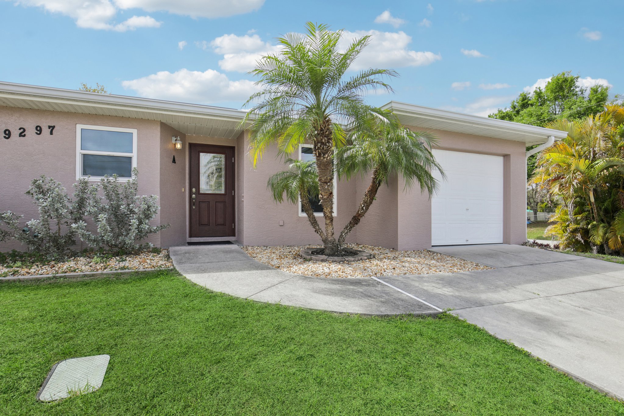 Anita Ave-S1303-050.jpg