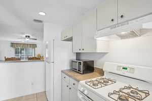 Anita Ave-S1303-019.jpg