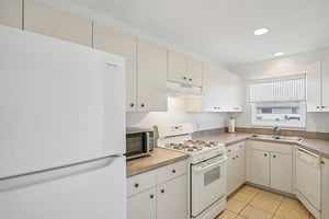 Anita Ave-S1303-020.jpg