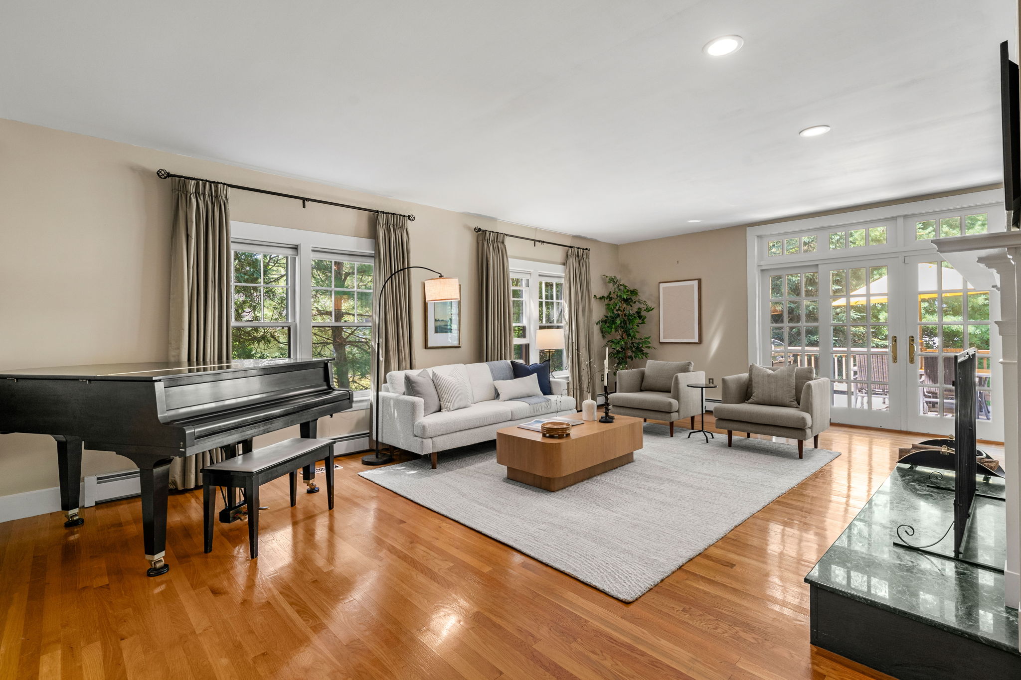 93 Abbot St, Andover, MA 01810, USA Photo 9