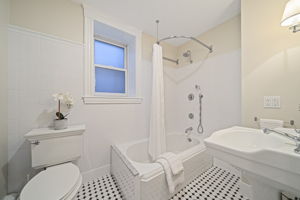  Photo 15