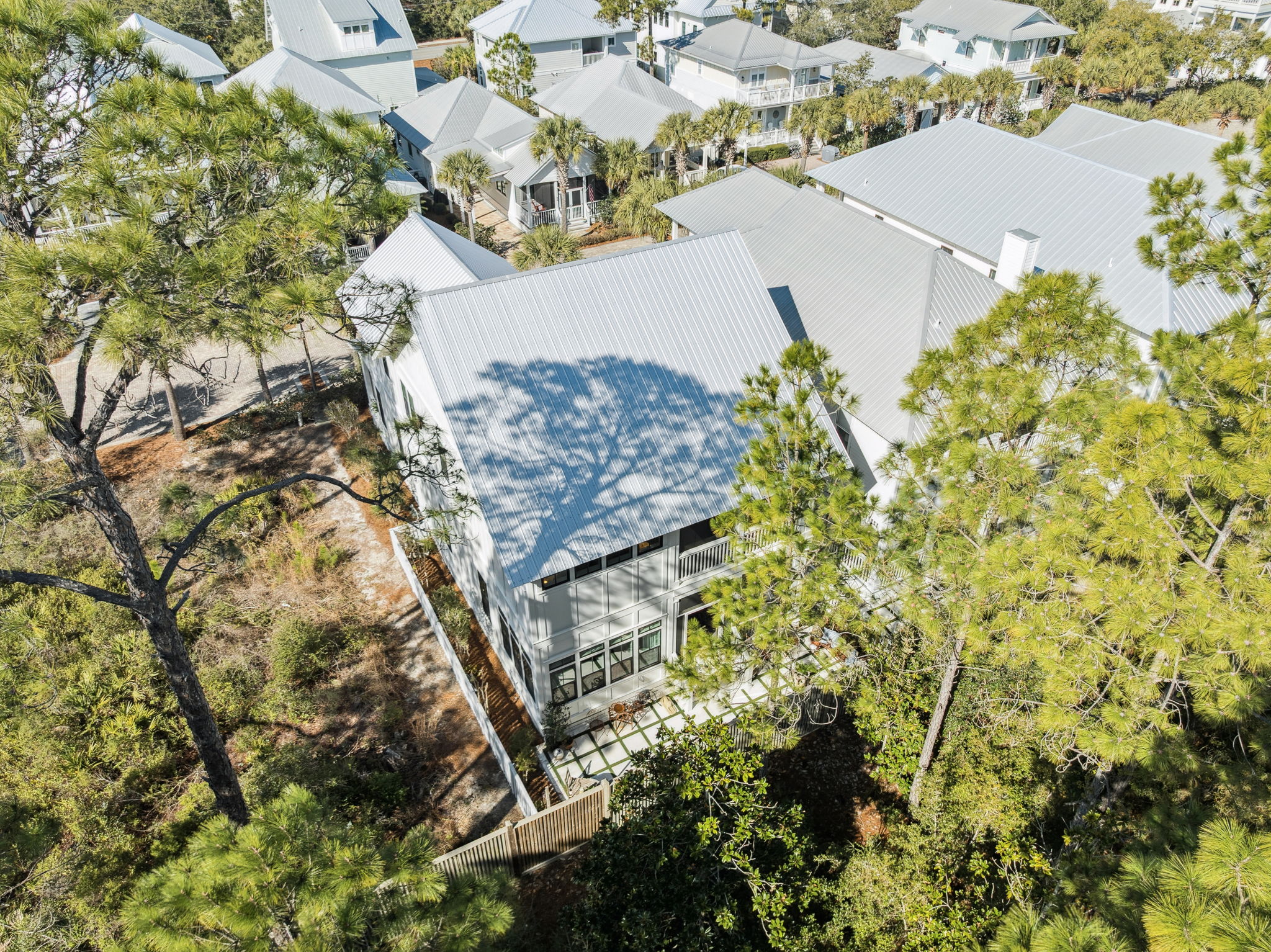 Array_93EasternLakeCt-8