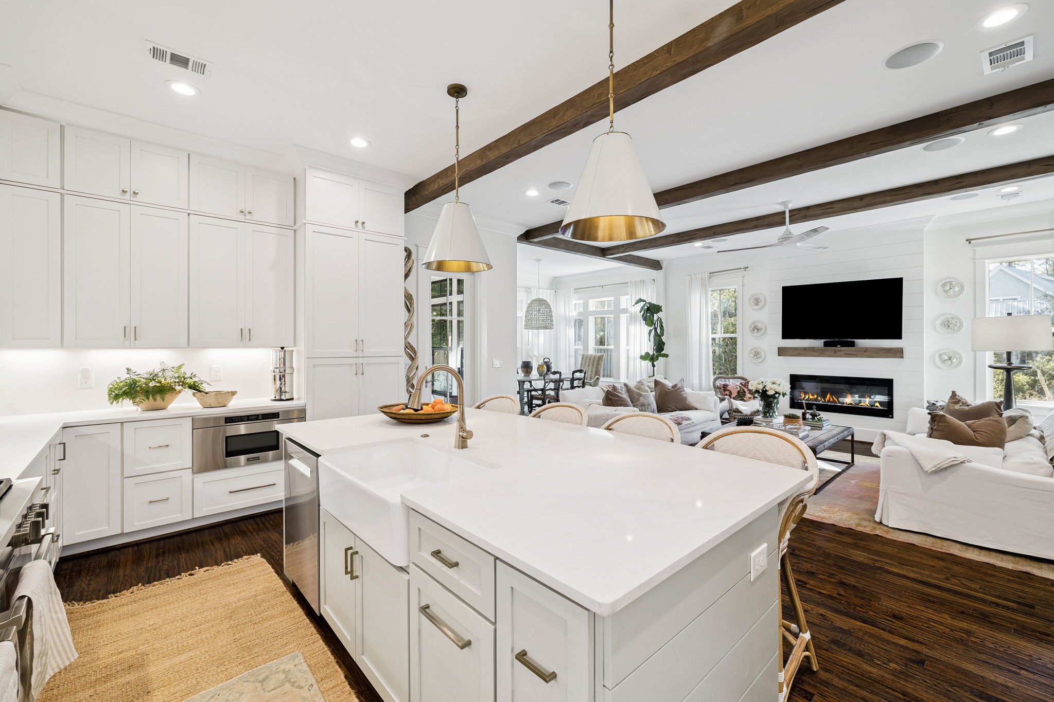 Array_93EasternLakeCt-37