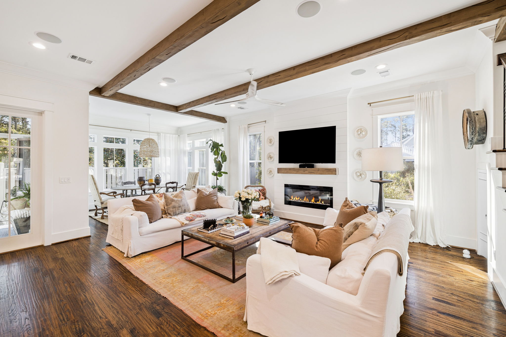 Array_93EasternLakeCt-38