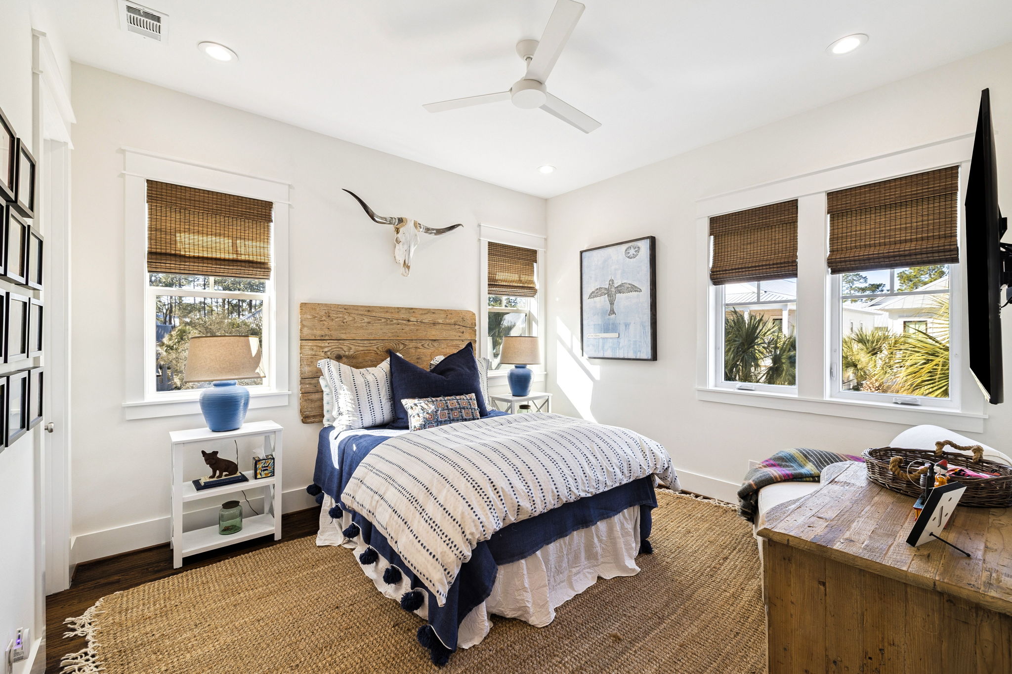 Array_93EasternLakeCt-47