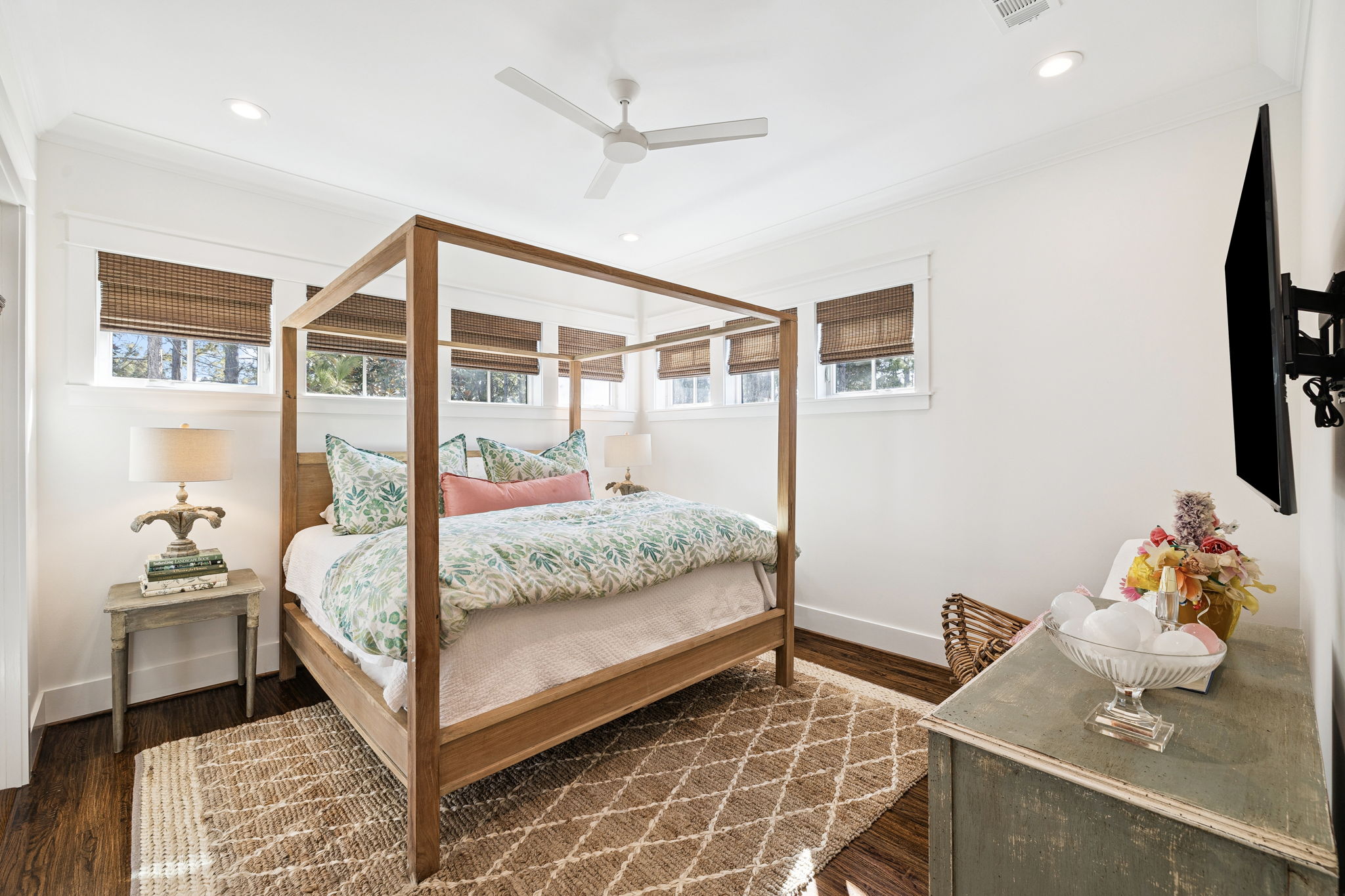 Array_93EasternLakeCt-59