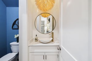 Array_93EasternLakeCt-30