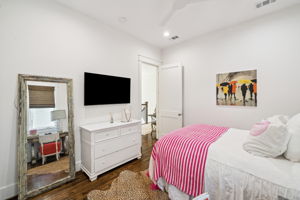 Array_93EasternLakeCt-52