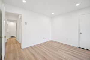 Lexington Ct-S1004-026.jpg