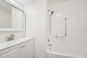 Lexington Ct-S1004-033.jpg