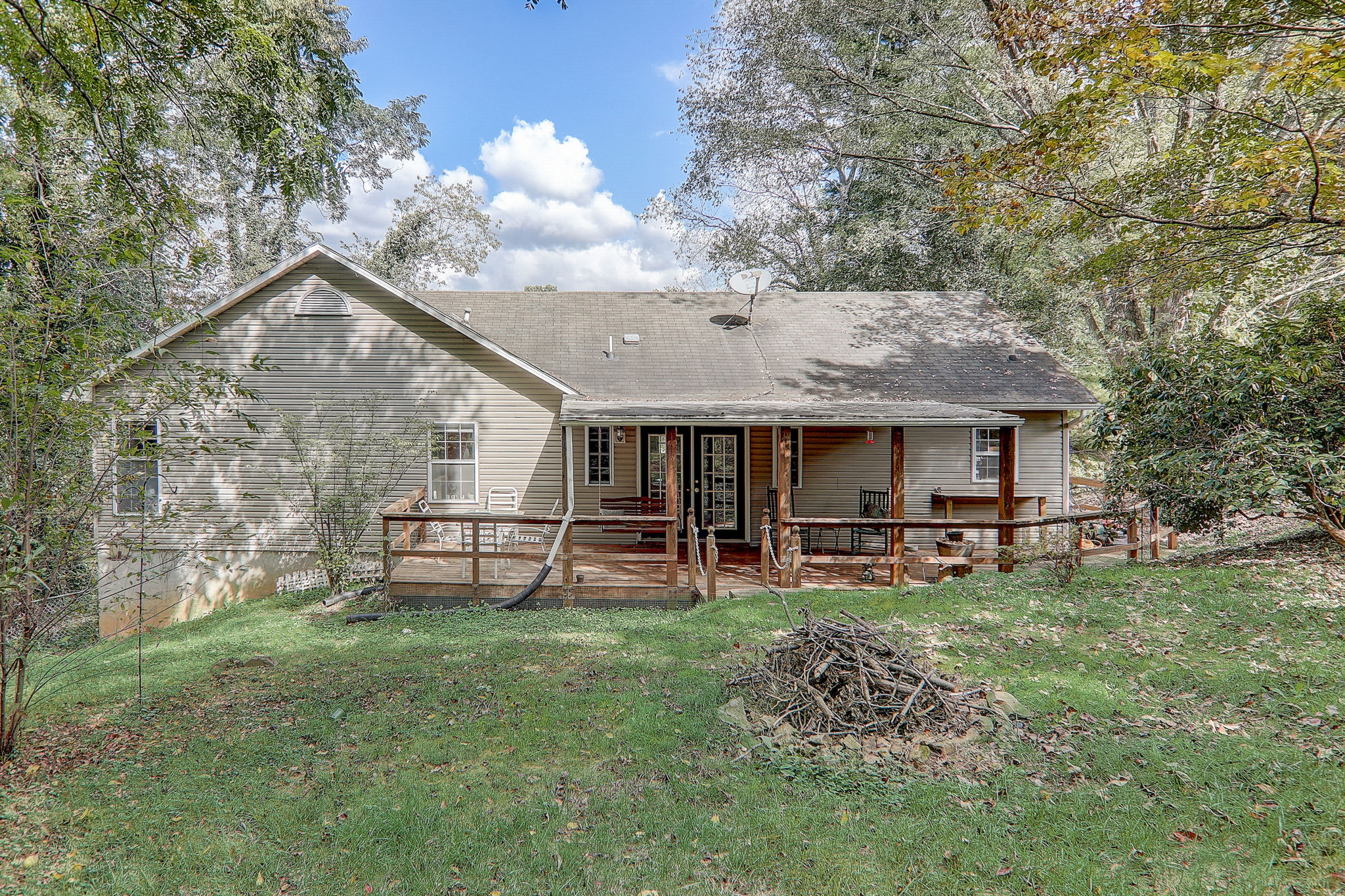 Poplar Dr-041
