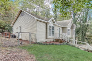 Poplar Dr-005