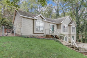 Poplar Dr-004