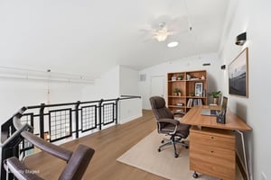 DSC09891 virtually staged.jpeg